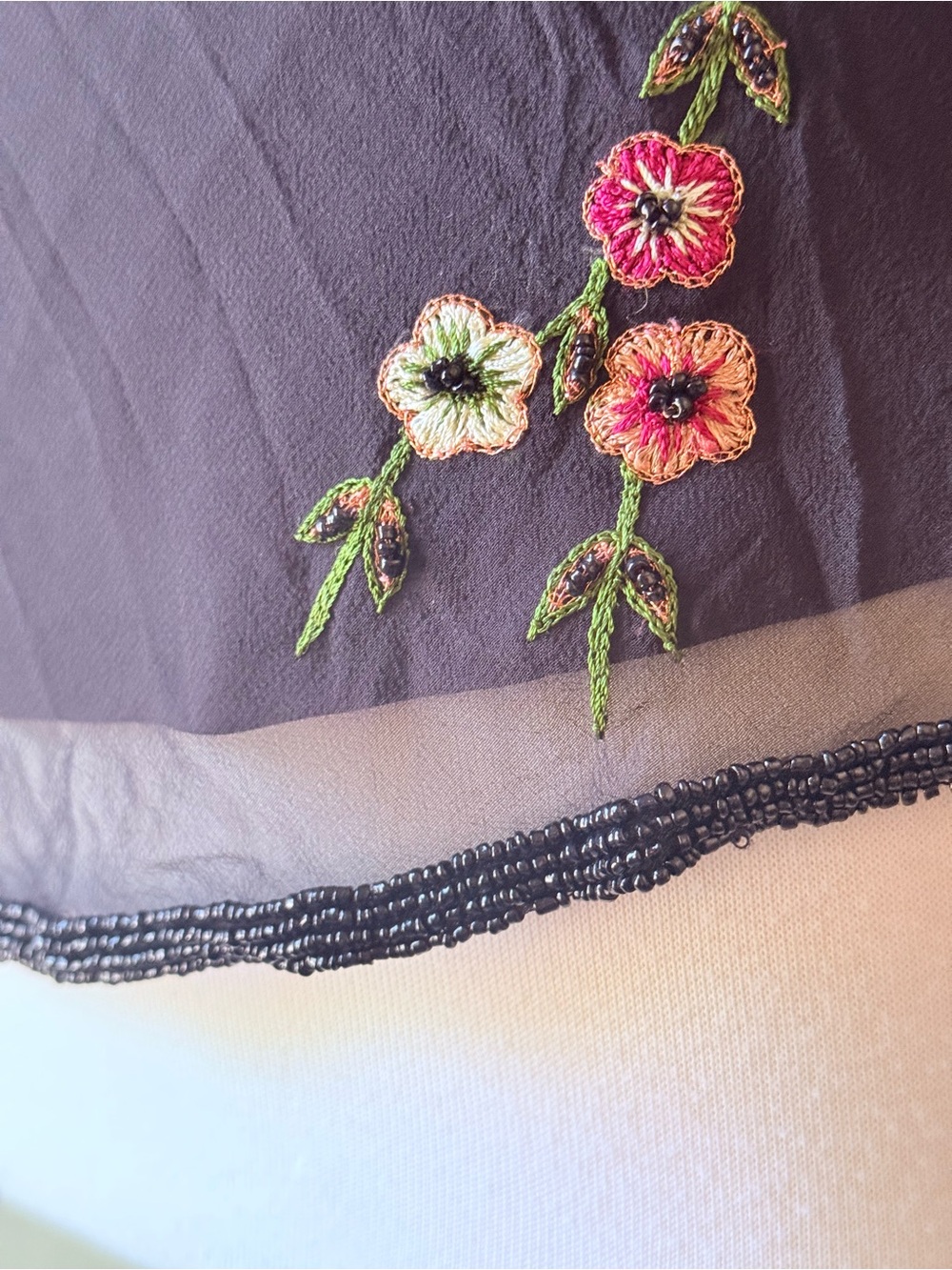 100% Silk Hand Embroidered Floral Beaded Blouse Y2K - Picture 9 of 11
